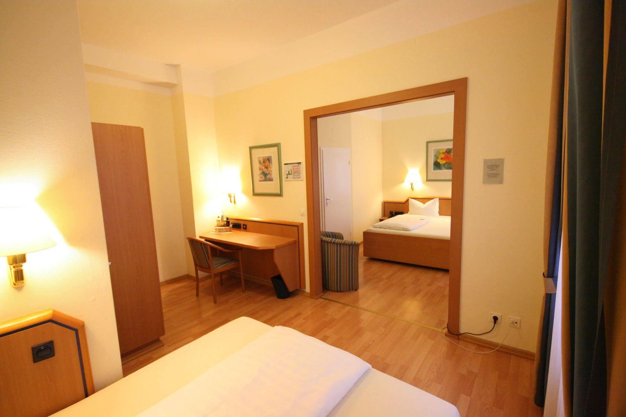 Altstadt Hotel Heidelberg Luaran gambar